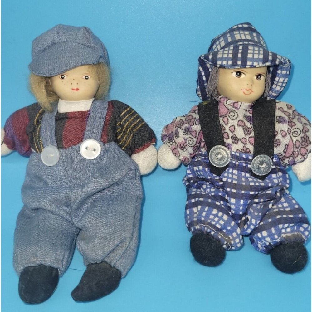 Vintage Classic Treasures Boy And Girl Dolls Hand Painted  5 Inch  2 In Lot